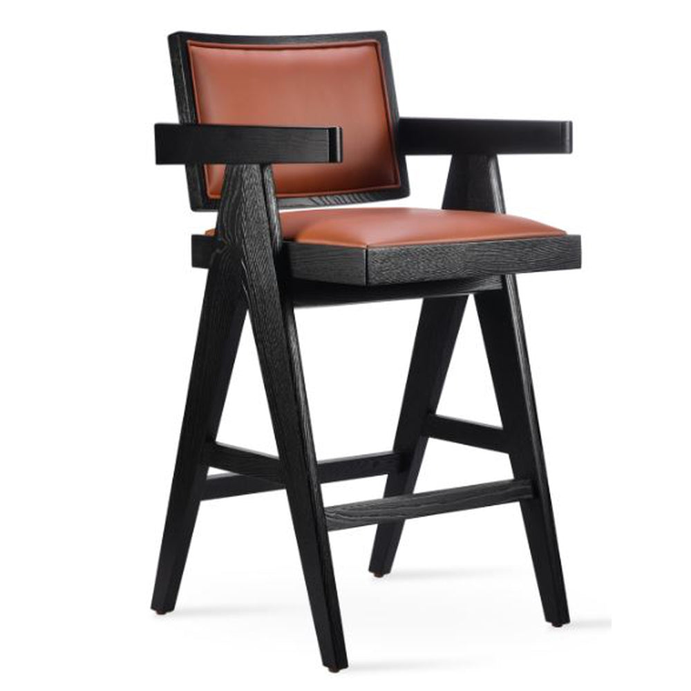 Pierre J Bar Stool in Teak Wood