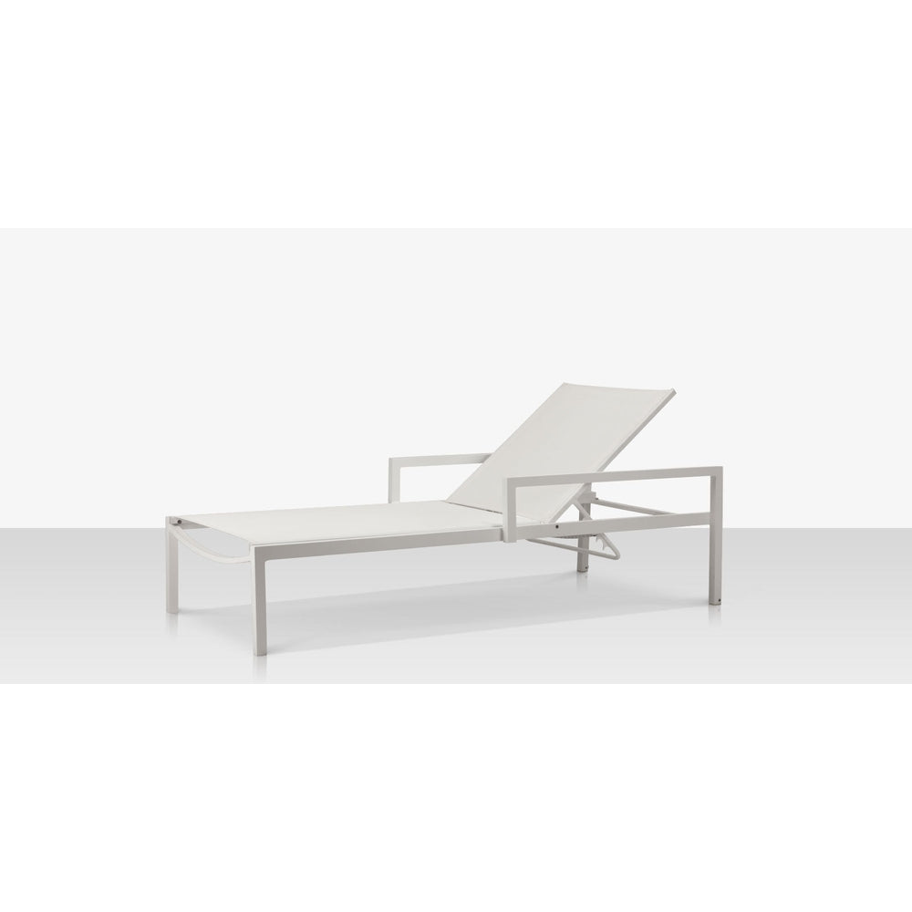 fusion chaise with arms